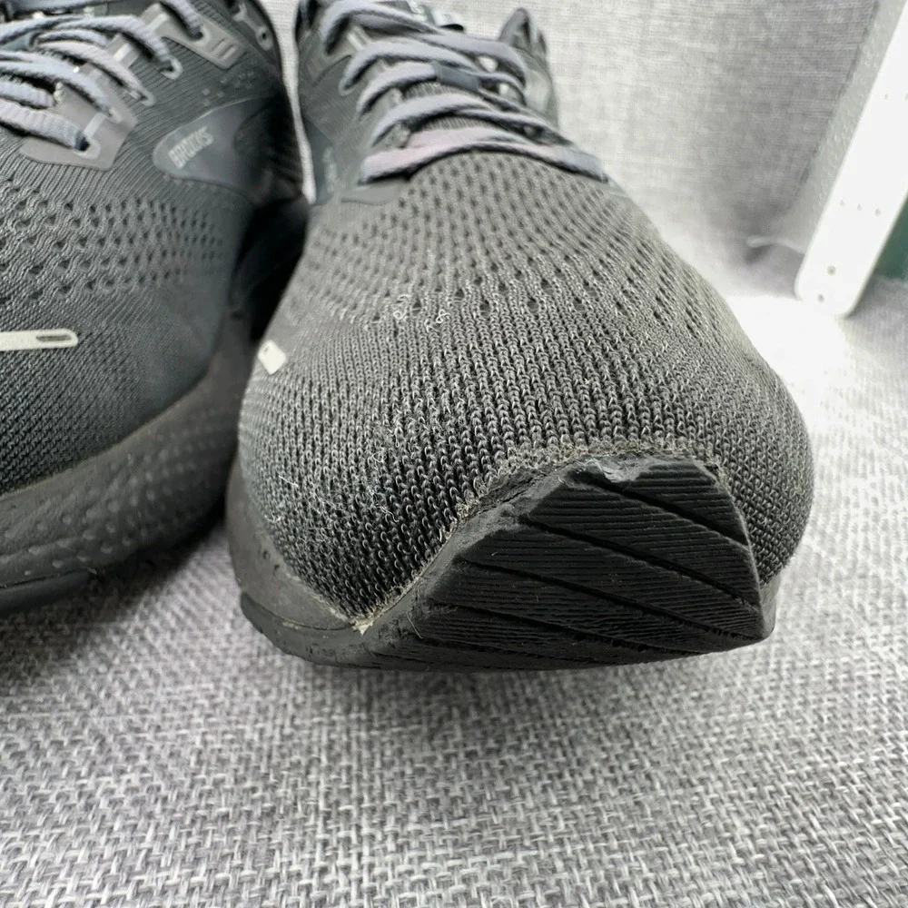 Brooks fair preowned